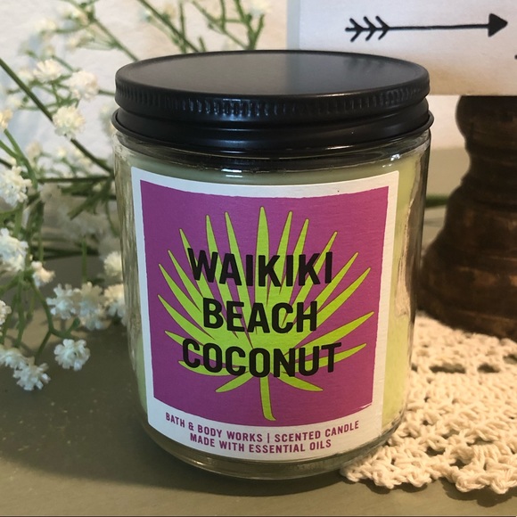 NEW single wick candle from Bath and Body Works